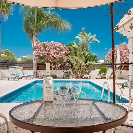 Villa Hanna *